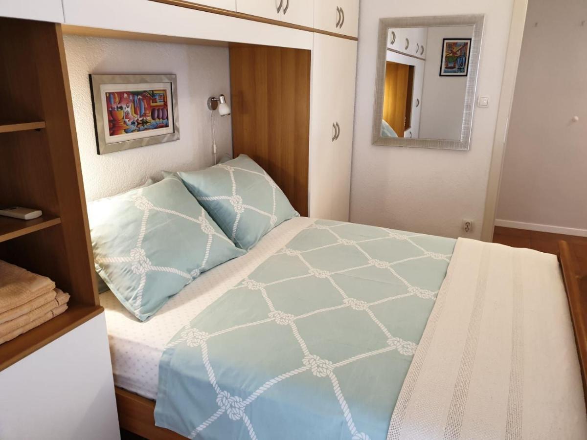 Apartments Kuzmanic โอมิช ภายนอก รูปภาพ