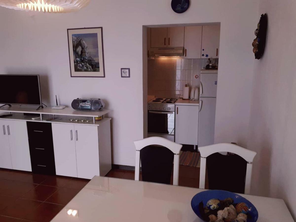 Apartments Kuzmanic โอมิช ภายนอก รูปภาพ
