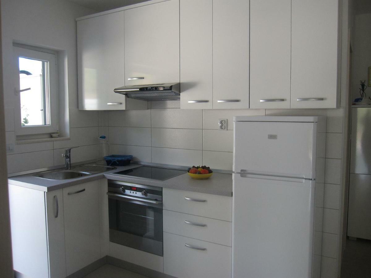 Apartments Kuzmanic โอมิช ภายนอก รูปภาพ