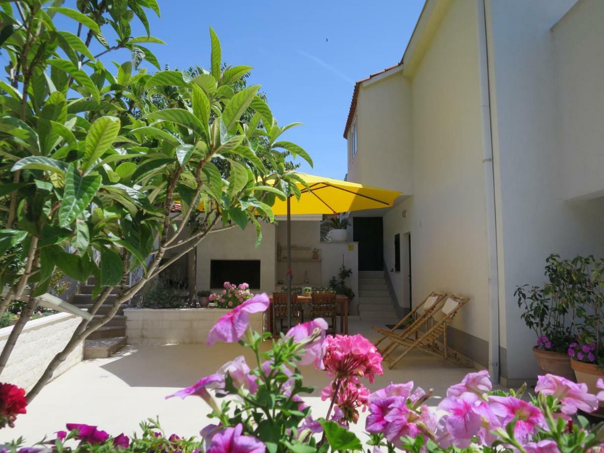 Apartments Kuzmanic โอมิช ภายนอก รูปภาพ